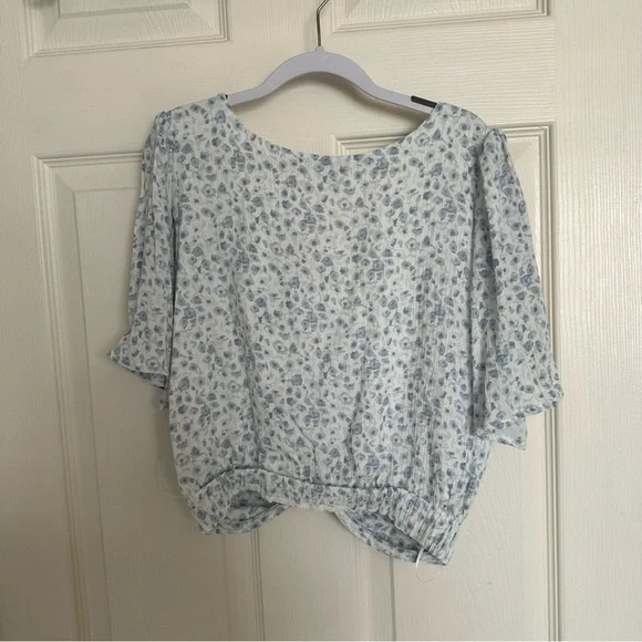 Abercrombie top - Picture 4 of 4